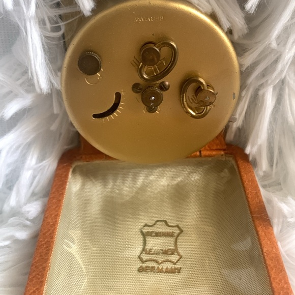 Vintage Sure-Alarm Travel Alarm Clock - Picture 4 of 4